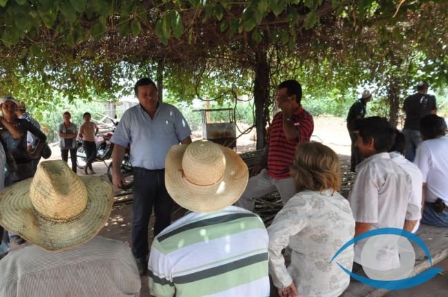 Colonos agradecidos con el diputado Pedro Gonz�lez 