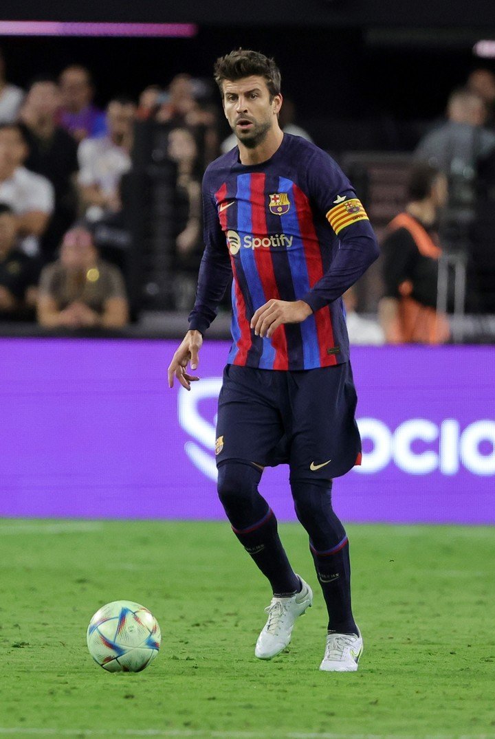 Gerard Piqué fue abucheado en un partido de preparación en Miami. Foto AFP