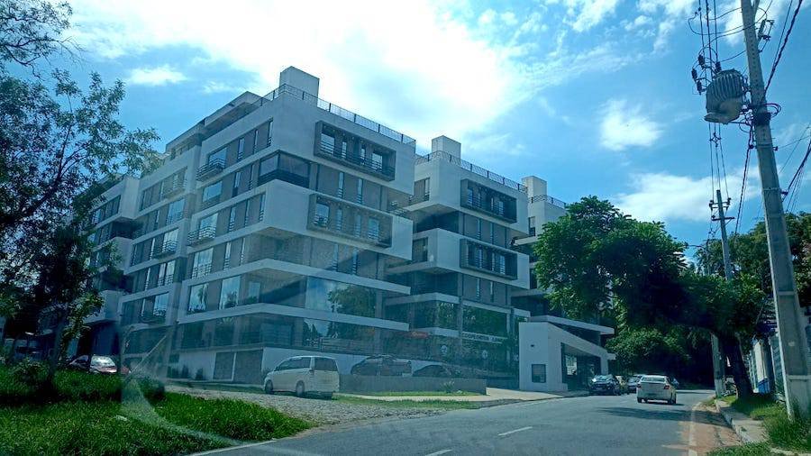 Grupo habitacional donde la esposa de Efraín Alegre supuestamente llevó a brasileños y de cuyos ingresos migratorios no hay información oficial.